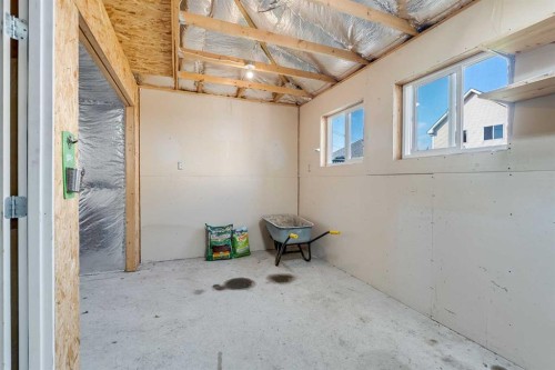 31 Inverness Grove Se, Calgary, AB - Indoor