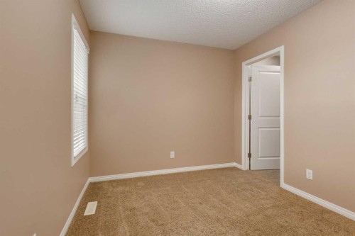 301 Auburn Meadows Boulevard Se, Calgary, AB - Indoor Photo Showing Other Room