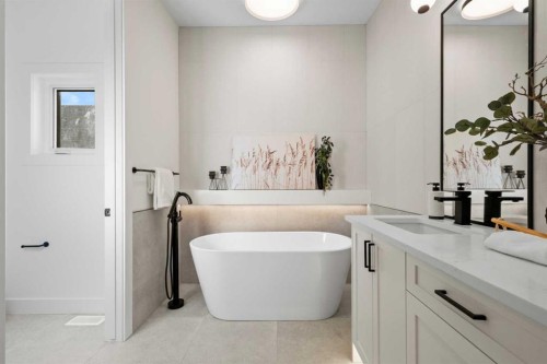 2518 16B Street Sw, Calgary, AB - Indoor Photo Showing Bathroom