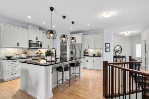 25 Fireside Landing, Cochrane, AB 