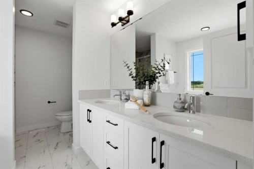581 Clearwater Heath, Chestermere, AB 