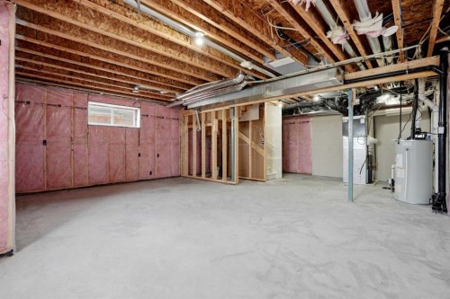 581 Clearwater Heath, Chestermere, AB 