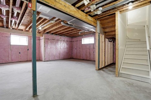 581 Clearwater Heath, Chestermere, AB 