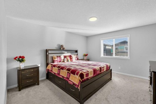 78 Corner Meadows Row Ne, Calgary, AB - Indoor Photo Showing Bedroom
