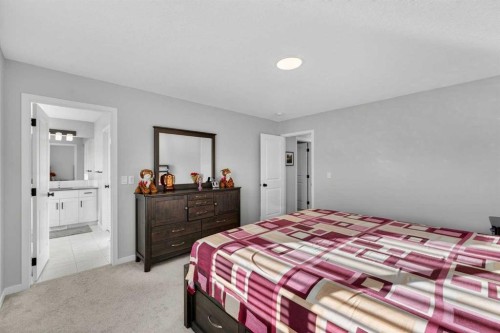 78 Corner Meadows Row Ne, Calgary, AB - Indoor Photo Showing Bedroom