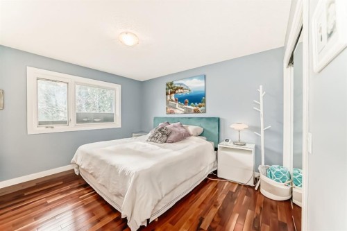 12 Varbow Place Nw, Calgary, AB - Indoor Photo Showing Bedroom