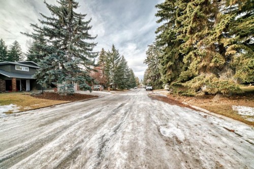 12 Varbow Place Nw, Calgary, AB - Outdoor