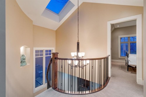 1727 Bowness Road Nw, Calgary, AB - Indoor Photo Showing Other Room