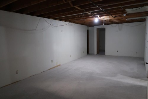 6807 Huntchester Road Ne, Calgary, AB - Indoor Photo Showing Basement