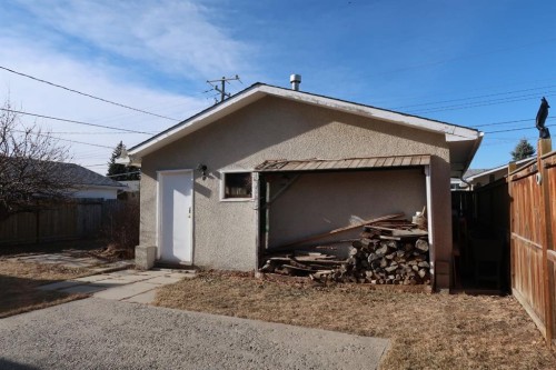 6807 Huntchester Road Ne, Calgary, AB - Outdoor