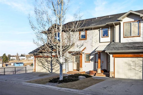 214-413 River Avenue, Cochrane, AB - Outdoor