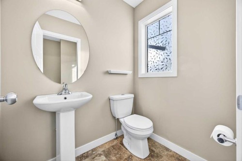 214-413 River Avenue, Cochrane, AB - Indoor Photo Showing Bathroom