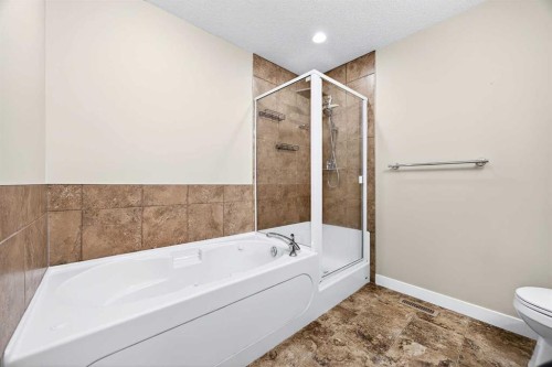 214-413 River Avenue, Cochrane, AB - Indoor Photo Showing Bathroom