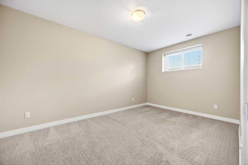 214-413 River Avenue, Cochrane, AB - Indoor Photo Showing Other Room