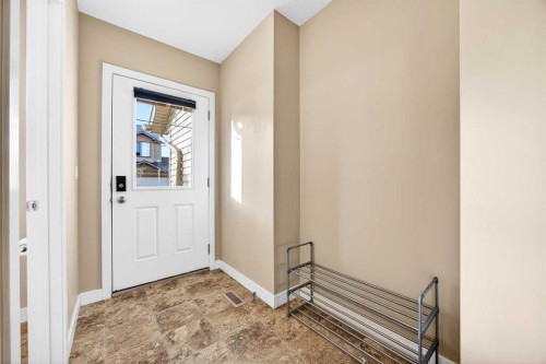 214-413 River Avenue, Cochrane, AB - Indoor Photo Showing Other Room