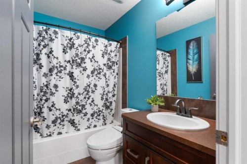 80 Sage Valley Park Nw, Calgary, AB - Indoor Photo Showing Bathroom
