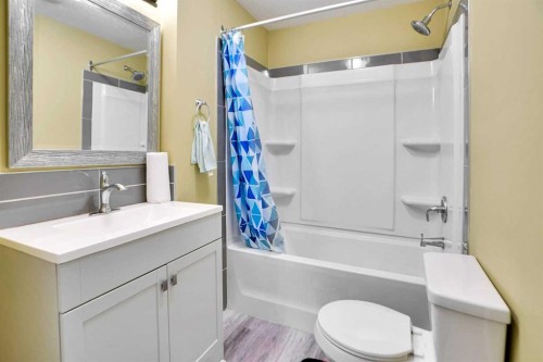 1322 Walden Drive Se, Calgary, AB - Indoor Photo Showing Bathroom