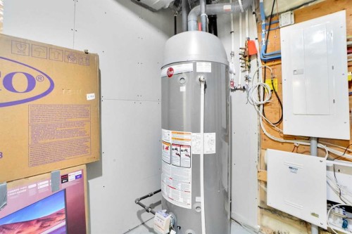 1322 Walden Drive Se, Calgary, AB - Indoor Photo Showing Basement