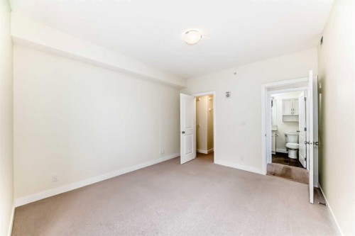 802-16 Varsity Estates Circle Nw, Calgary, AB - Indoor Photo Showing Other Room
