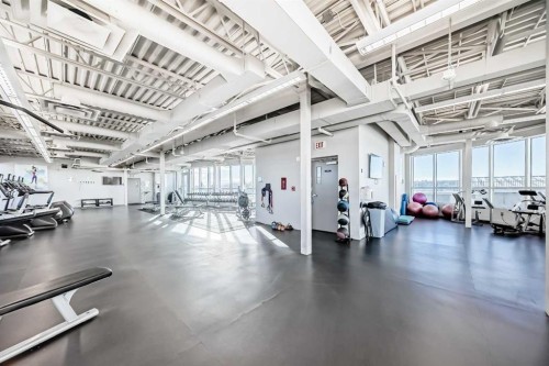 802-16 Varsity Estates Circle Nw, Calgary, AB - Indoor Photo Showing Gym Room
