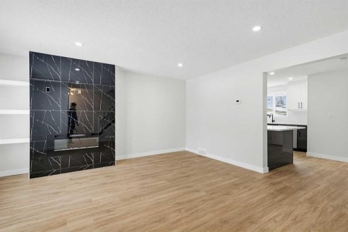 5610 Pensacola Crescent Se, Calgary, AB - Indoor Photo Showing Other Room