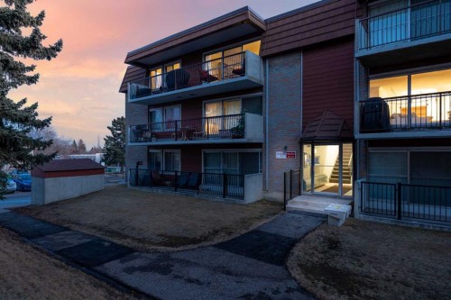 75D-231 Heritage Drive Se, Calgary, AB - Outdoor With Balcony