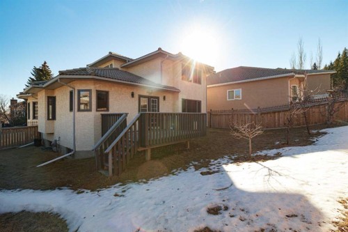 39 Signature Mews Sw, Calgary, AB - Outdoor