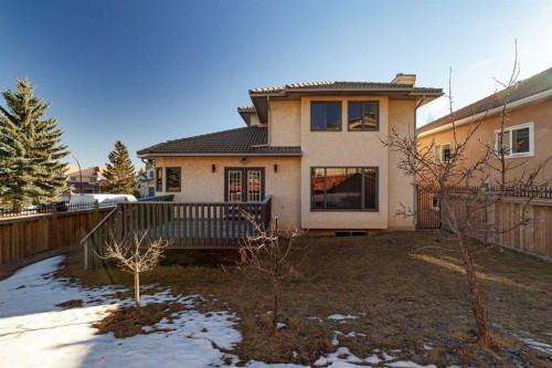 39 Signature Mews Sw, Calgary, AB - Outdoor