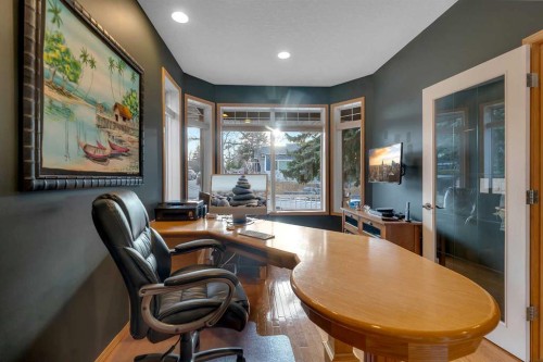 15 Rosery Drive Nw, Calgary, AB - Indoor