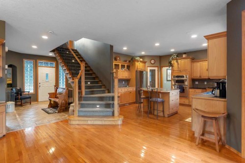 15 Rosery Drive Nw, Calgary, AB - Indoor