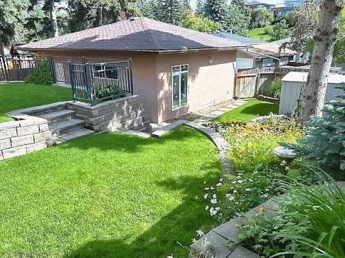 15 Rosery Drive Nw, Calgary, AB - Outdoor With Deck Patio Veranda