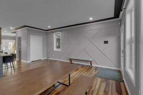 7314 34 Avenue Nw, Calgary, AB - Indoor Photo Showing Other Room