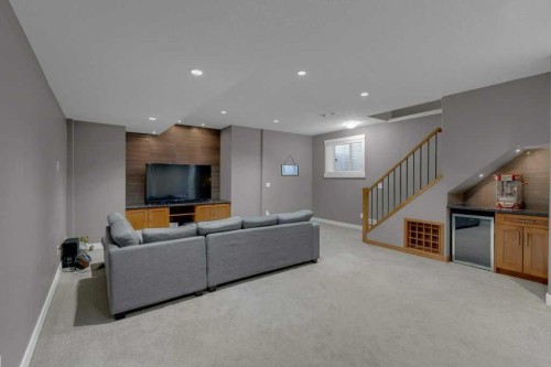 7314 34 Avenue Nw, Calgary, AB - Indoor