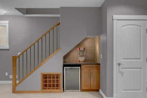 7314 34 Avenue Nw, Calgary, AB - Indoor Photo Showing Other Room