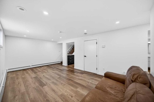 23 Beaupre Crescent Nw, Calgary, AB - Indoor