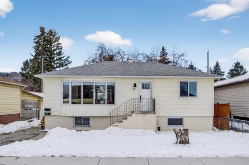 23 Beaupre Crescent Nw, Calgary, AB - Outdoor