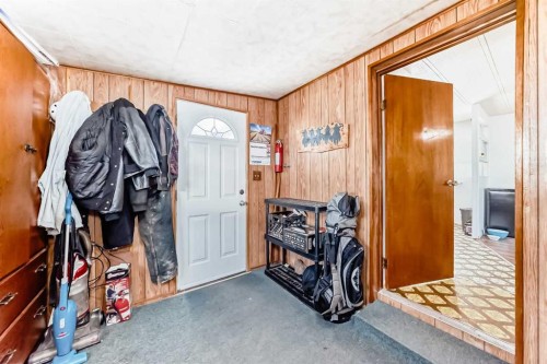 14 Birch Close, Olds, AB -  Photo Showing Other Room