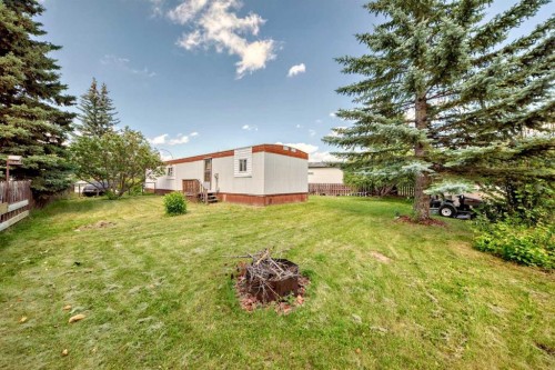 14 Birch Close, Olds, AB - Outdoor