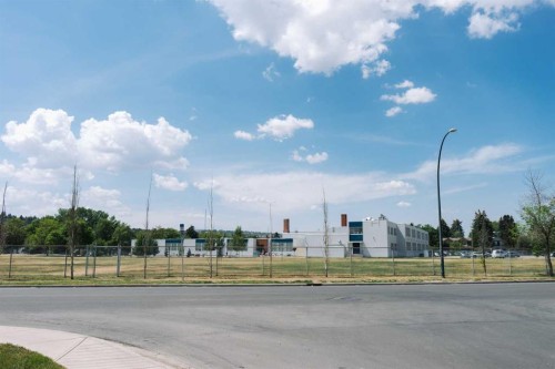2716 3 Avenue Nw, Calgary, AB - Outdoor With View