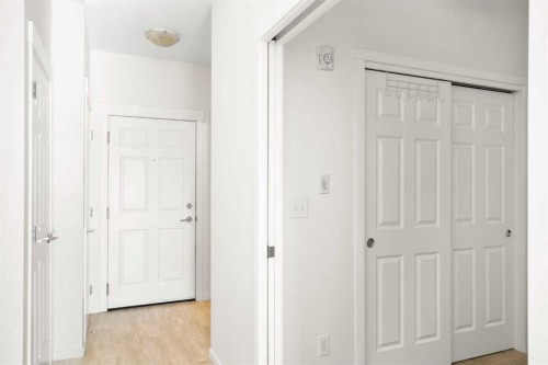 2205-215 Legacy Boulevard Se, Calgary, AB - Indoor Photo Showing Other Room