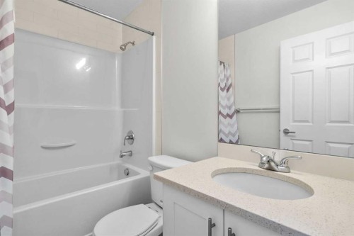 2205-215 Legacy Boulevard Se, Calgary, AB - Indoor Photo Showing Bathroom