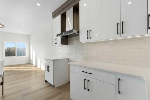 23 St. Andrews Close, Lyalta, AB - Indoor Photo Showing Kitchen