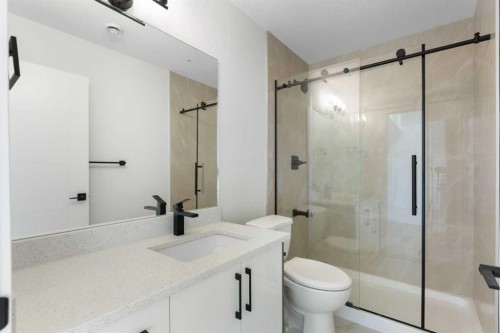 23 St. Andrews Close, Lyalta, AB - Indoor Photo Showing Bathroom