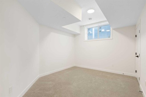 23 St. Andrews Close, Lyalta, AB - Indoor Photo Showing Other Room