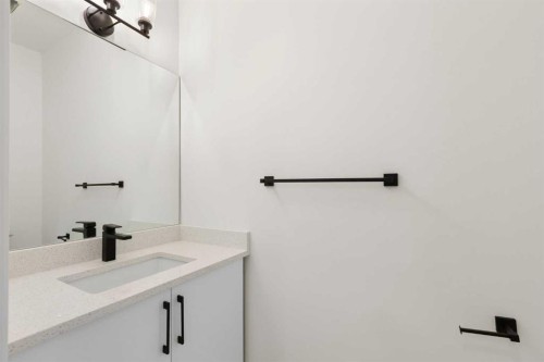 23 St. Andrews Close, Lyalta, AB - Indoor Photo Showing Bathroom