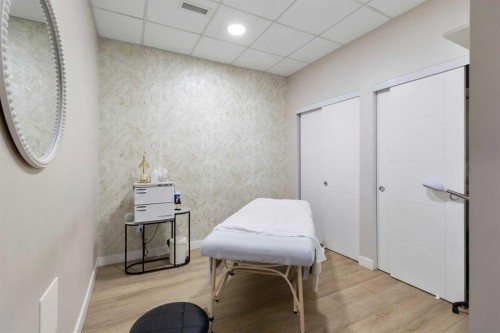 4539 Bowness Road Nw, Calgary, AB 