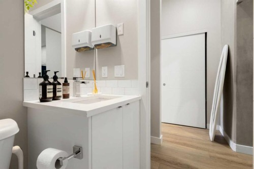 4539 Bowness Road Nw, Calgary, AB 