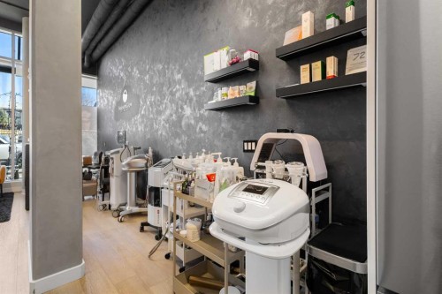 4539 Bowness Road Nw, Calgary, AB 