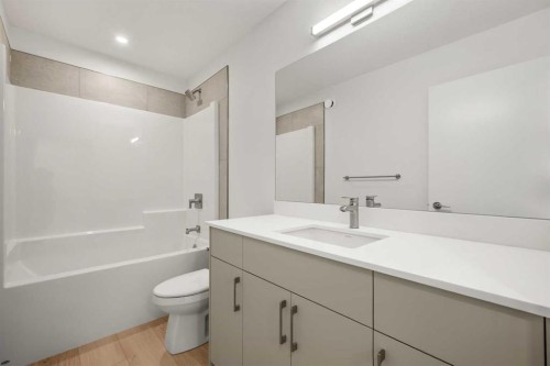 31 Heritage Heath, Cochrane, AB - Indoor Photo Showing Bathroom