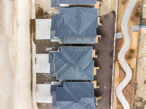 31 Heritage Heath, Cochrane, AB - 